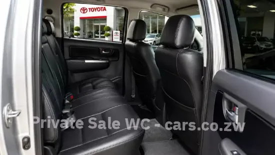 Picture of Toyota Hilux 2013