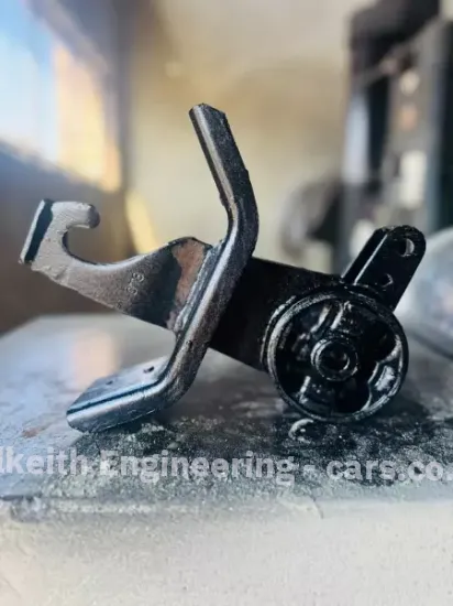 Picture of Engine and gearbox mounting remouding