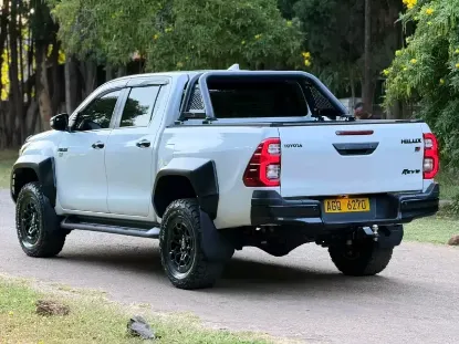 Picture of Toyota Hilux 2025