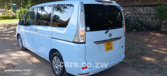 Picture of Nissan Serena 2016