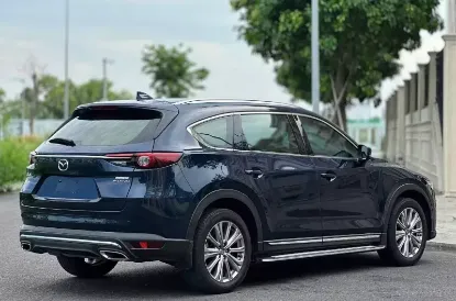 Picture of Three row Mazda CX-8s!