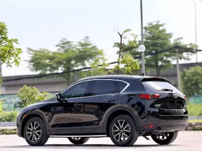 Picture of Three row Mazda CX-8s!