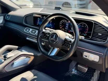 Picture of Mercedes Benz GLE 2025