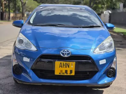 Picture of Toyota Aqua 2016