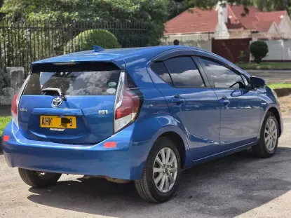 Picture of Toyota Aqua 2016