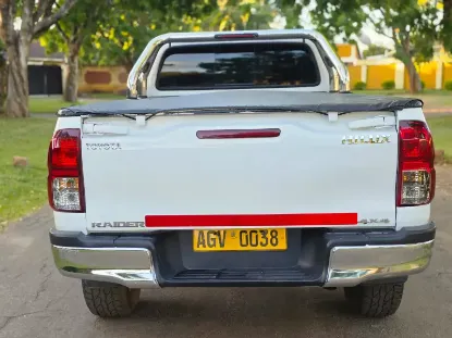 Picture of Toyota Hilux 2017