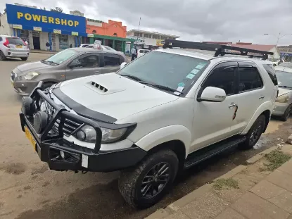 Picture of Toyota Fortuner 2015