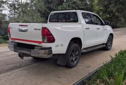 Picture of Toyota Hilux 2016