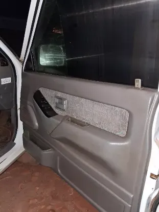 Picture of Isuzu KB250LE 2003