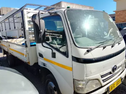 Picture of Toyota Dyna 2015