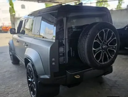 Picture of Land Rover Defender 2025