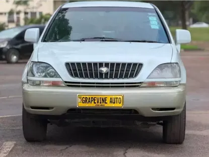Picture of Toyota Harrier 1999