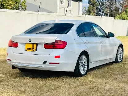 Picture of BMW 3 Series 2013
