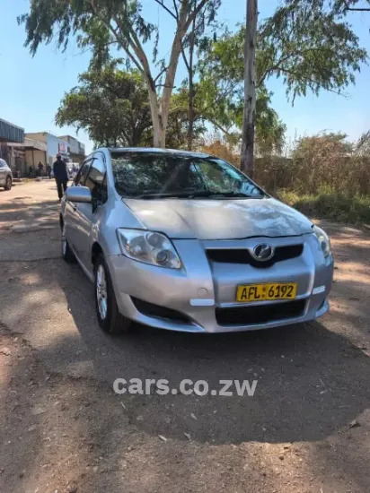Picture of Toyota Auris 2014