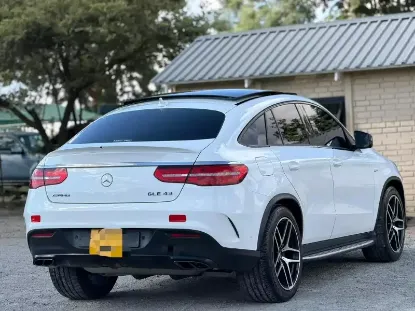 Picture of Mercedes Benz GLE 2017