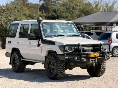 Picture of Toyota Land Cruiser 2017