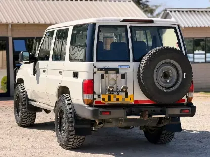 Picture of Toyota Land Cruiser 2017