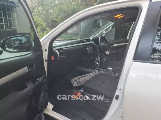 Picture of Toyota Hilux 2021