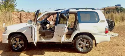 Picture of Toyota Land Cruiser 2001