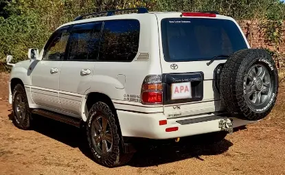 Picture of Toyota Land Cruiser 2001