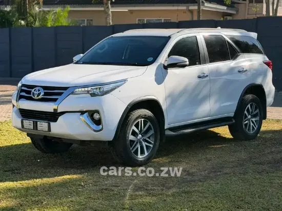 Picture of Toyota Fortuner 2017