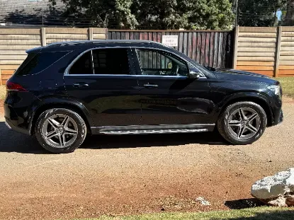 Picture of Mercedes Benz GLE300d 2021