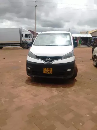 Picture of Nissan NV200 2010