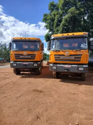 Picture of Shacman F3000 8x4 Tipper Trucks For Hire