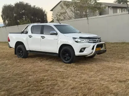 Picture of Toyota Hilux 2017
