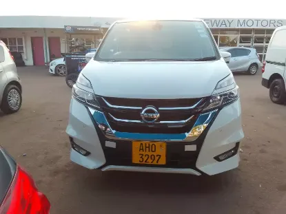 Picture of Nissan Serena 2017