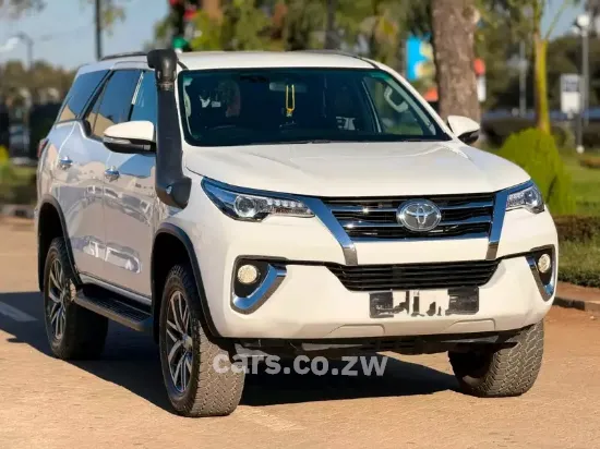 Picture of Toyota Fortuner 2017