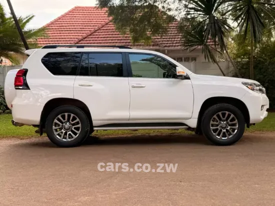 Picture of Toyota Prado 2020