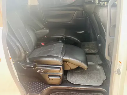 Picture of Toyota Alphard 2016
