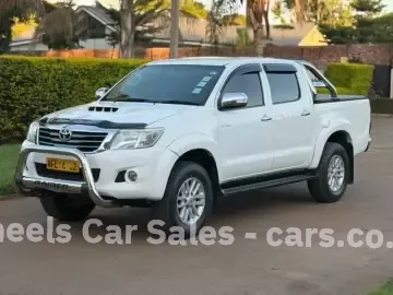 Picture of Toyota Hilux 2013