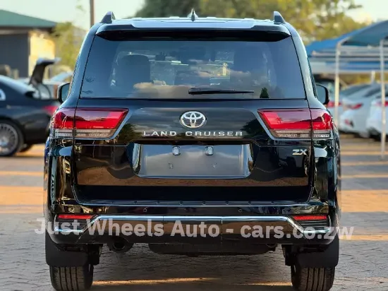 Picture of Toyota Land Cruiser 2023