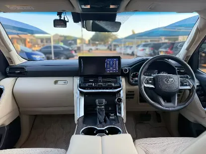 Picture of Toyota Land Cruiser 2023
