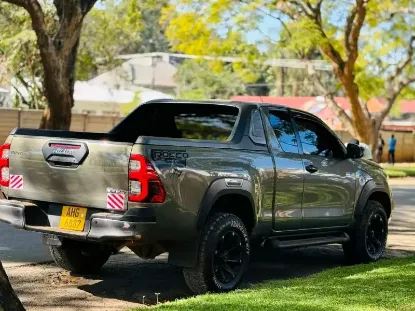 Picture of Toyota Hilux 2021