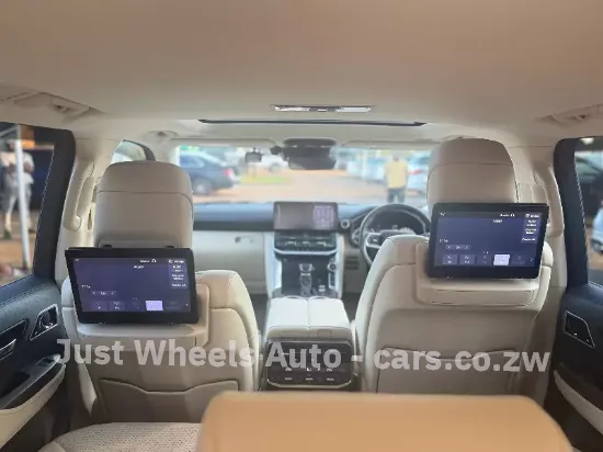 Picture of Toyota Land Cruiser 2023