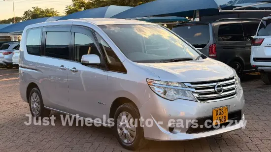 Picture of Nissan Serena 2015