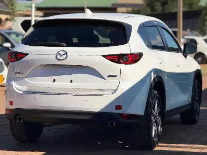 Picture of Mazda CX-5 2017