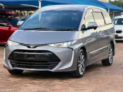 Picture of Toyota Estima 2016