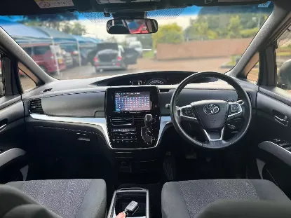 Picture of Toyota Estima 2016