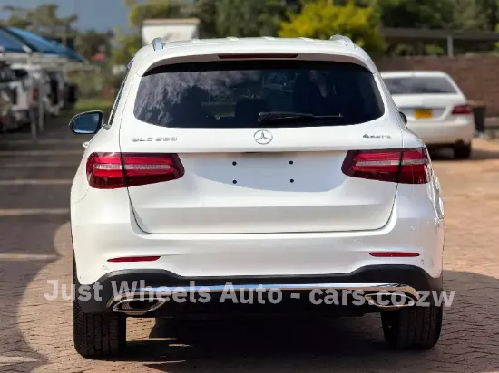 Picture of Mercedes Benz GLC 2017