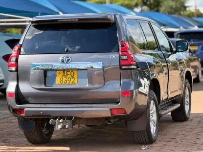 Picture of Toyota Land Cruiser 2017