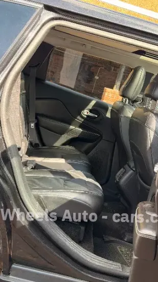 Picture of Jeep Cherokee 2015
