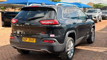 Picture of Jeep Cherokee 2015