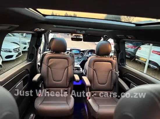 Picture of Mercedes Benz V-Class 2022