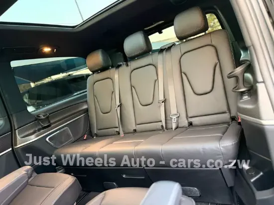 Picture of Mercedes Benz V-Class 2022
