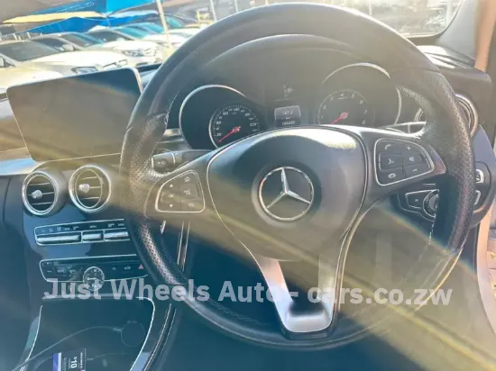 Picture of Mercedes Benz C-Class 2015