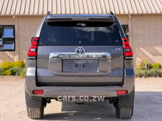 Picture of Toyota Prado 2020